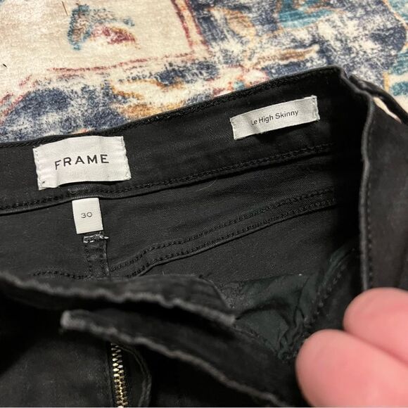 FRAME Denim Black Le High Skinny Chewed Hem Distressed Skinny Ankle Jeans - Picture 6 of 7